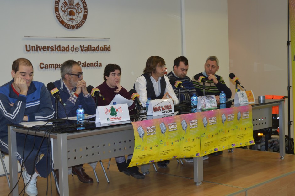 participantes del maratón de radio.jpg