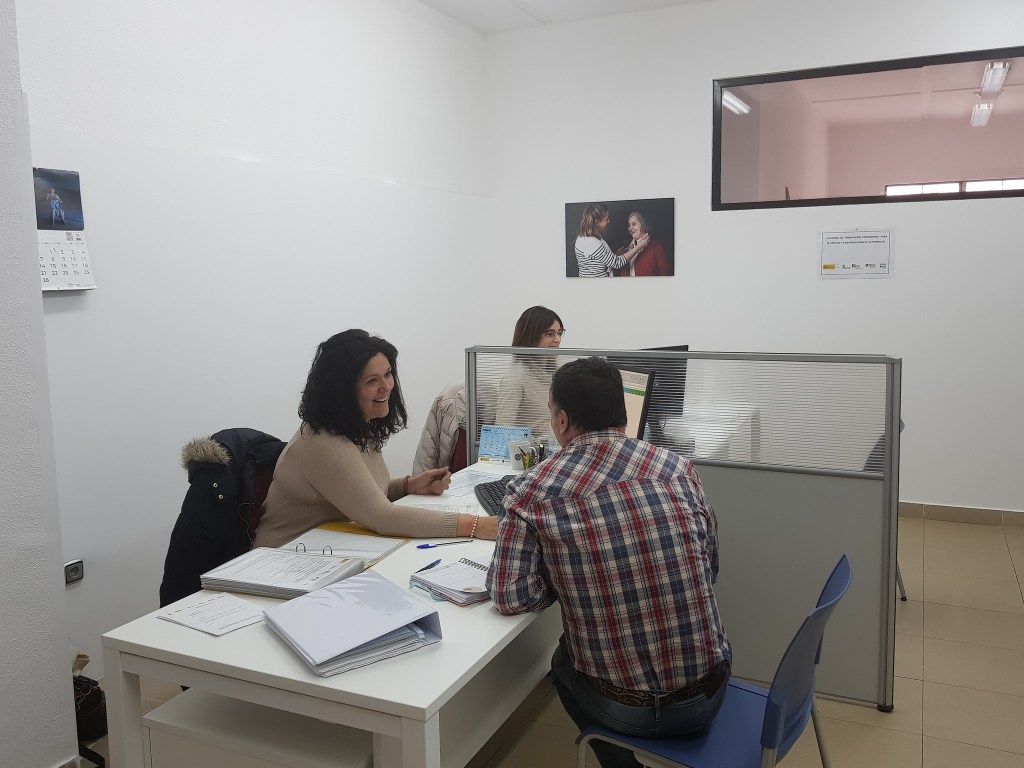 emprendimiento juvenil, ayudas autoempleo, Castilla y León, subvenciones jóvenes, proyectos emprendedores, Fondo Social Europeo Plus, FSE+, trabajo autónomo, subvenciones Castilla y León, ayudas emprendimiento, autoempleo joven, sostenibilidad energética, inteligencia artificial, big data, ciberseguridad, gestión del agua, mujeres emprendedoras, despoblación rural, talento joven, economía Castilla y León, empleo, emancipación, vivienda, cjcyl, freemag