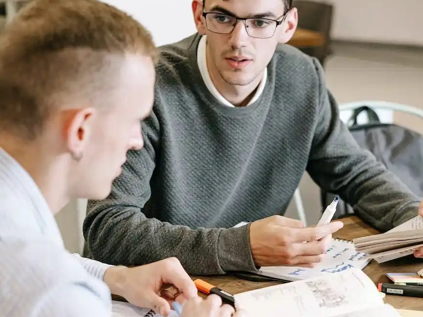 Centro de Idiomas UVa, Universidad de Valladolid, cursos de idiomas Valladolid, matrícula cursos idiomas, inglés Valladolid, francés Valladolid, alemán Valladolid, italiano Valladolid, portugués Valladolid, japonés Valladolid, cursos online idiomas, Cambridge First, Cambridge Advanced, Cambridge Proficiency, CertACLES, créditos ECTS, cursos idiomas mayores de 50 años First, Advanced, Proficiency, y CertACLES