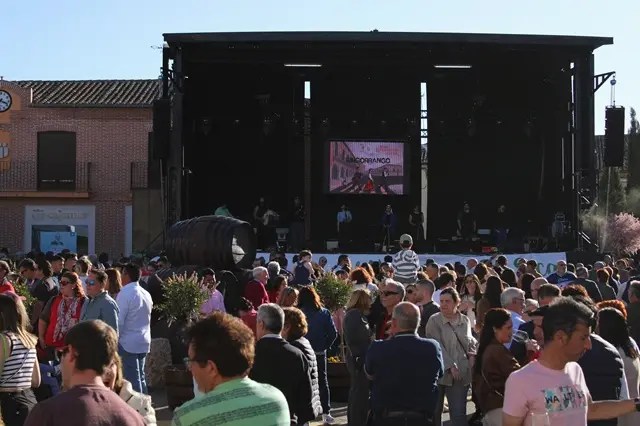 El Festival Sarmiento Folk celebra su XIV edición en La Seca los días 18 y 19 de abril con Karmento, Delameseta y más de 60 dulzaineros. Entrada libre. Fiesta del Verdejo.