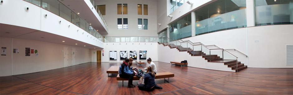 La Escuela de Arte Dramático de Castilla y León impulsa proyectos con París y la OSCyL en su 20 aniversario.