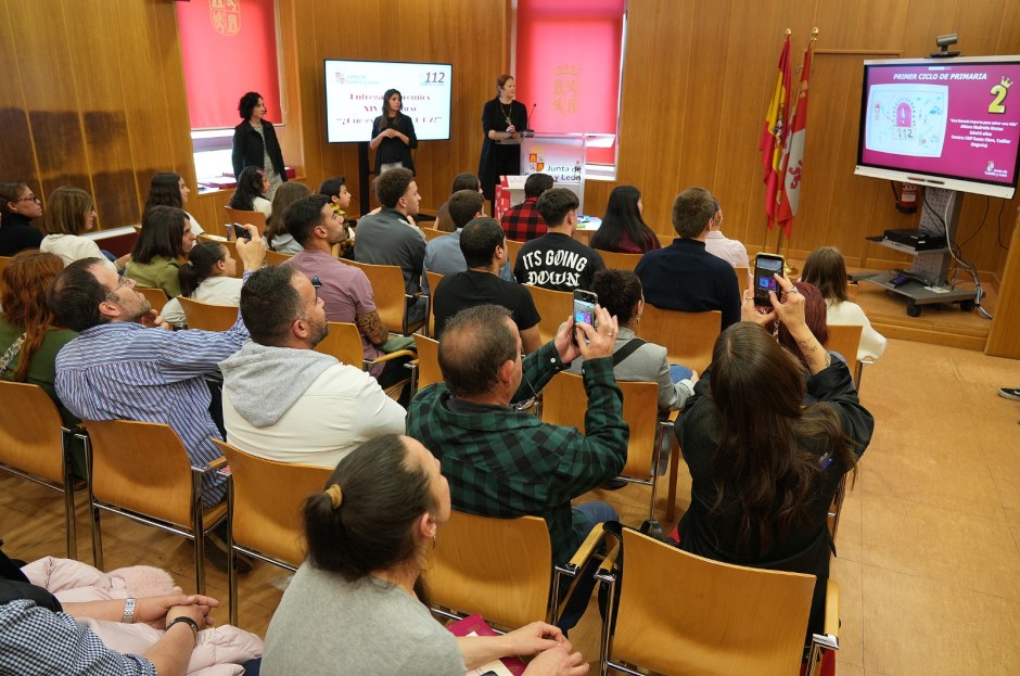 La Agencia de Protección Civil distingue a alumnos en el concurso ‘¿Qué es para ti el 1-1-2?’ con alta participación en Castilla y León.concurso 112 Castilla y León, educación emergencias escolares, Agencia Protección Civil premios, uso responsable 112, Día Europeo 112