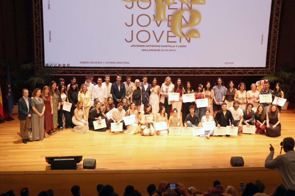 La Junta reconoce a treinta artistas emergentes y lanza nuevas mentorías y formación para impulsar sus carreras.