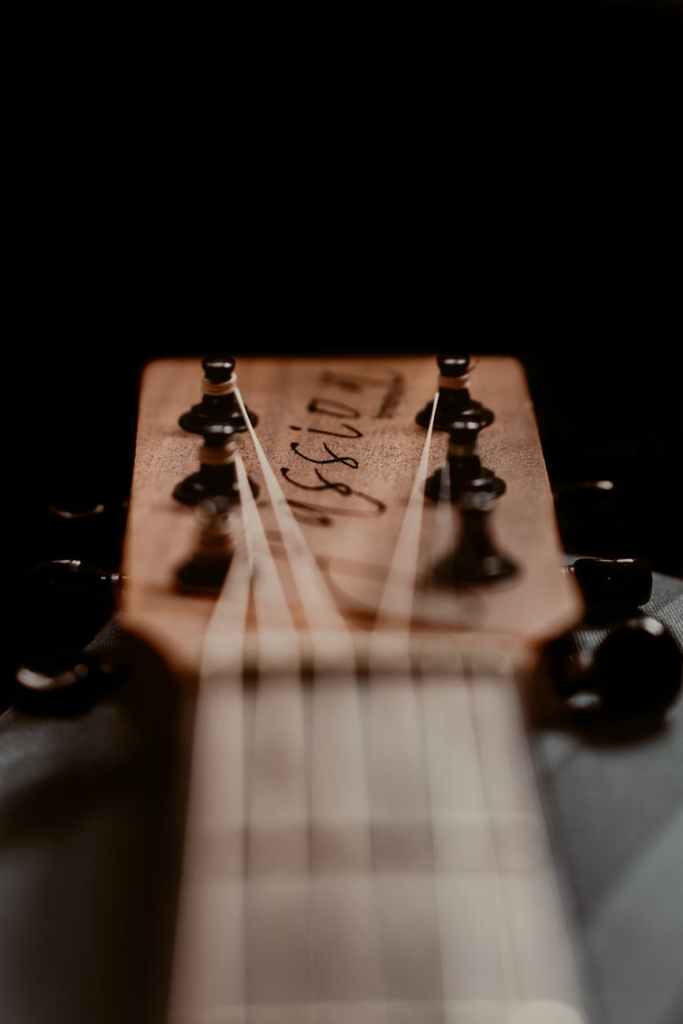 El Gobierno amplía el Bono Cultural Joven para incluir instrumentos musicales, material artístico y cursos culturales.