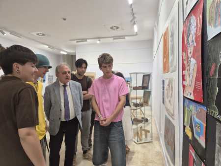 La Biblioteca Pública de Palencia acoge hasta el 22 de junio una muestra con proyectos de Bachillerato, ciclos formativos y enseñanzas superiores.