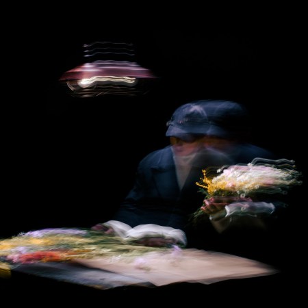 va McBel presenta «Consider Me», cuarto adelanto de To All The People I've Loved, compuesto en Londres y producido por la artista.